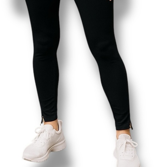 LULULEMON Black Knit Hi Rise Leggings 9”Silver Detail Pull tab Zipper Size 6 EUC - Picture 7 of 9